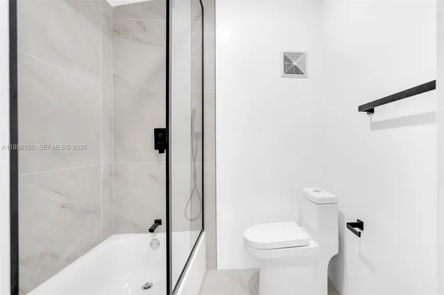 $2,995 | 2419 Coolidge Street, Unit 1, Hollywood, FL 33020