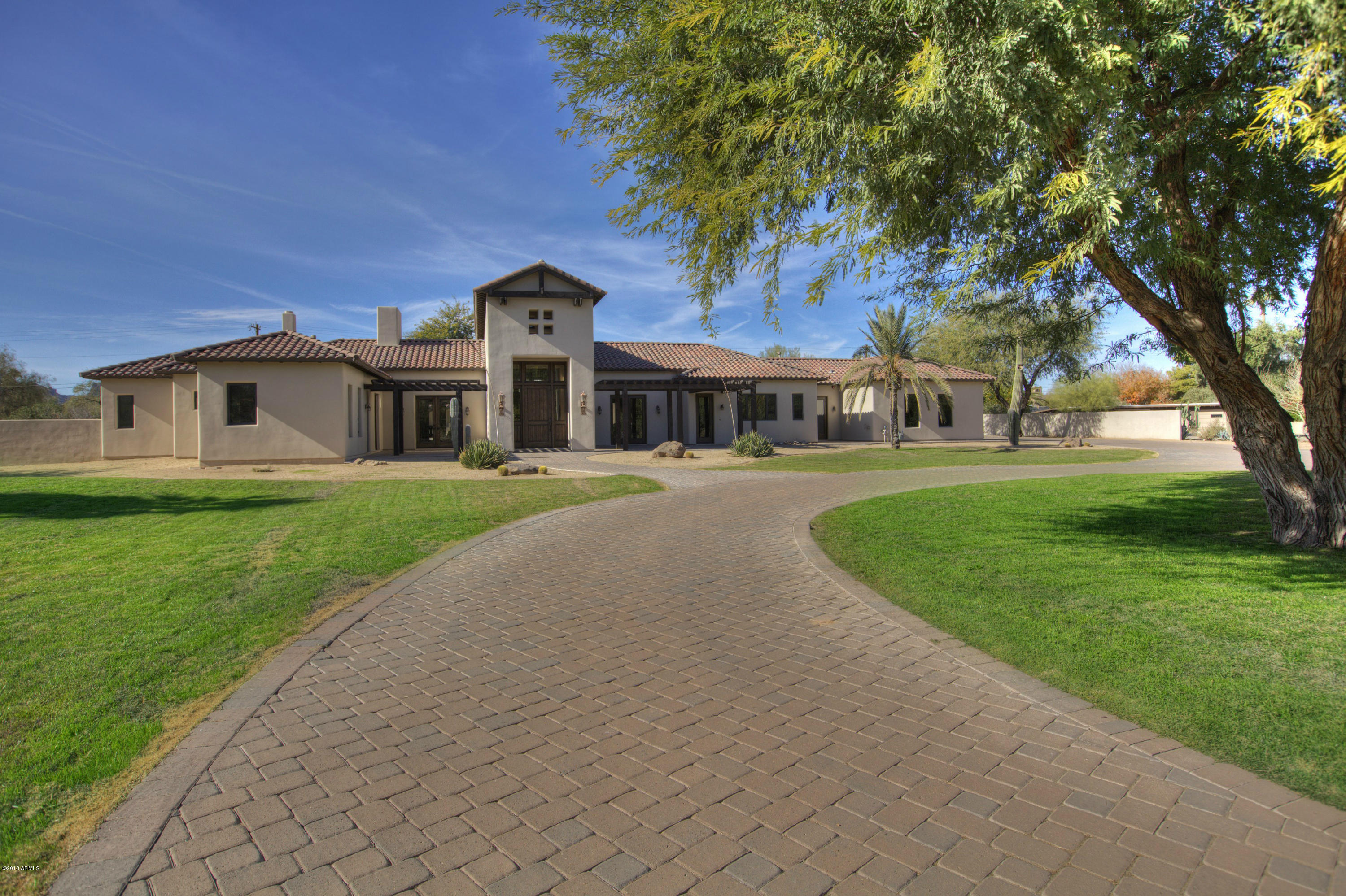 6726 North Rocking Road Scottsdale, AZ 85250 - Photo 1 of 25 001_Front of Home
