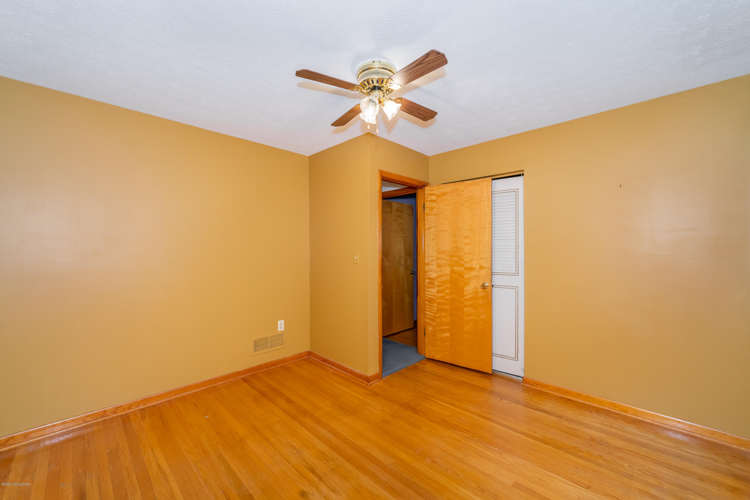 7401 Ridan Way Louisville, KY 40214 - Photo 32 of 44 7401 Ridan Way L-12