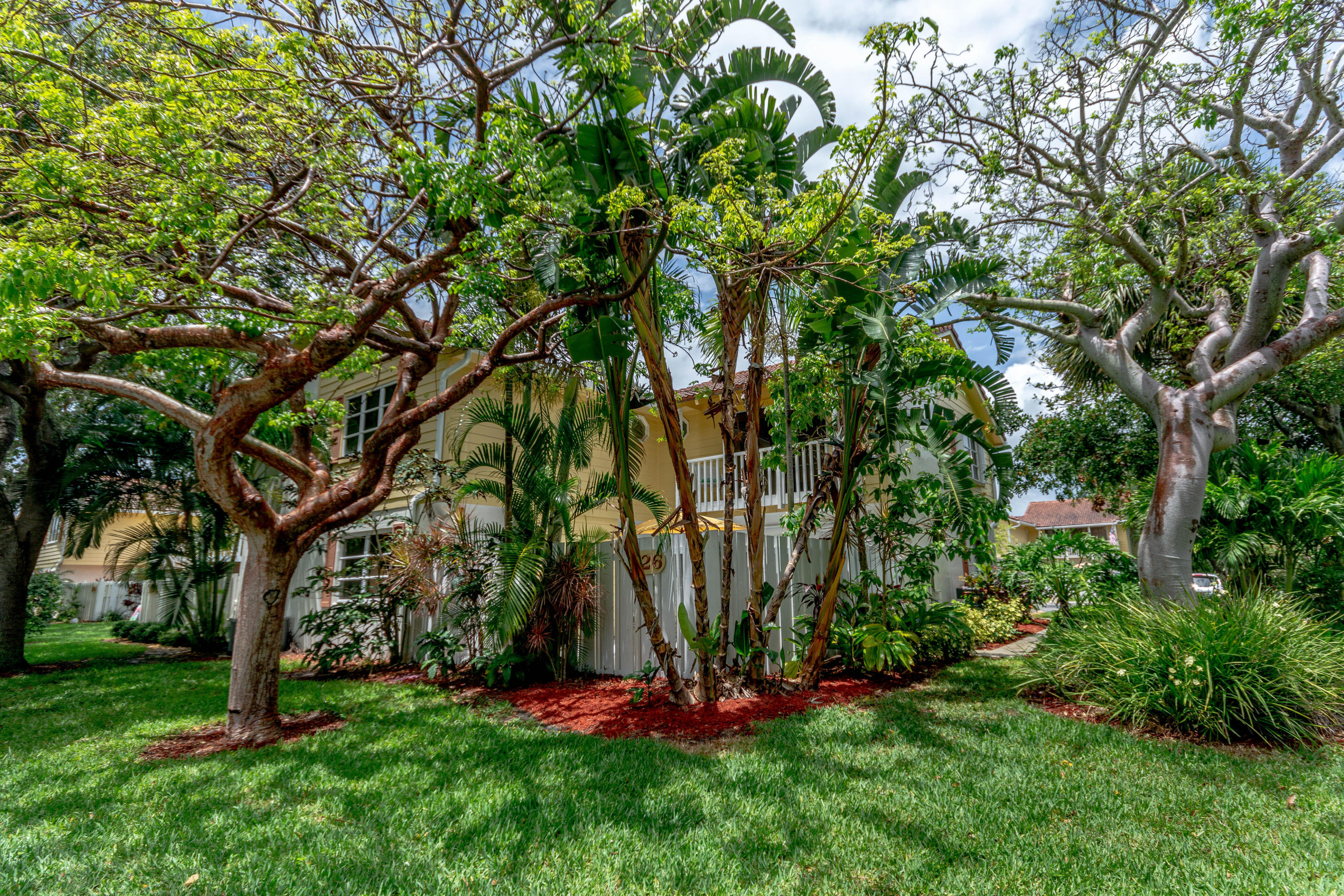 226 Seabreeze Circle Jupiter, FL 33477 - Photo 11 of 62 226 Seabreeze Cir Jupiter FL-print-001-0