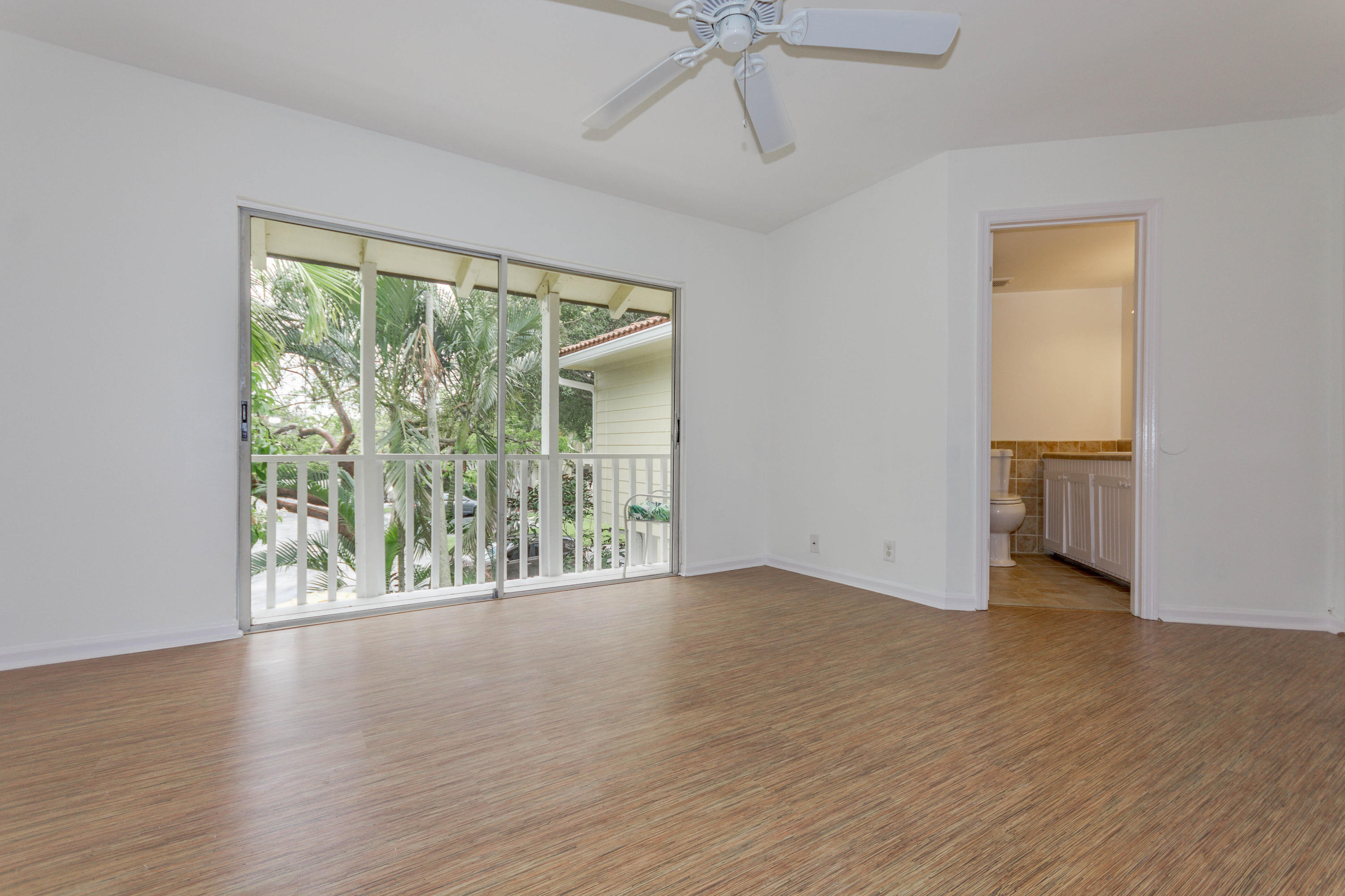 226 Seabreeze Circle Jupiter, FL 33477 - Photo 21 of 62 226 Seabreeze Cir Jupiter FL-print-025-0