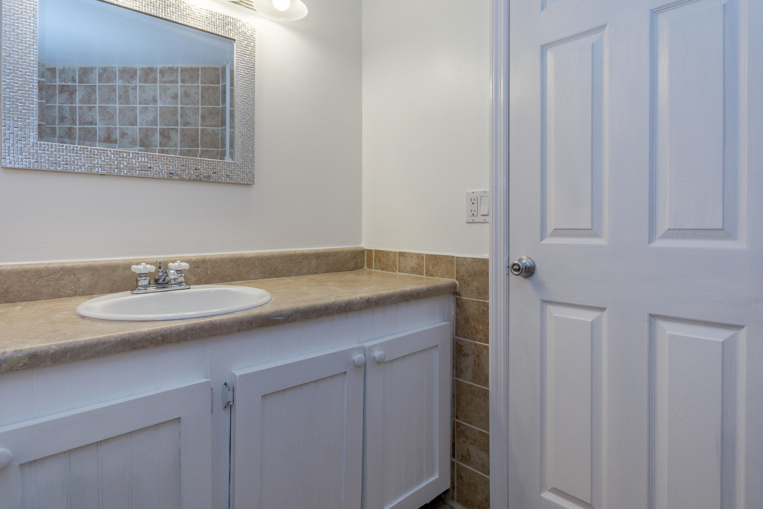 226 Seabreeze Circle Jupiter, FL 33477 - Photo 28 of 62 226 Seabreeze Cir Jupiter FL-print-029-0