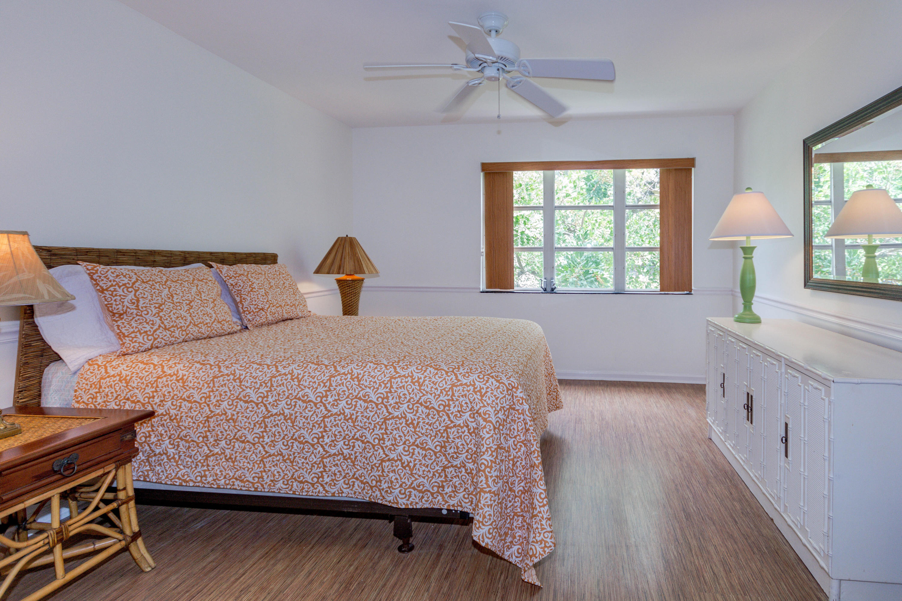 226 Seabreeze Circle Jupiter, FL 33477 - Photo 32 of 62 226 Seabreeze Cir Jupiter FL-print-036-0