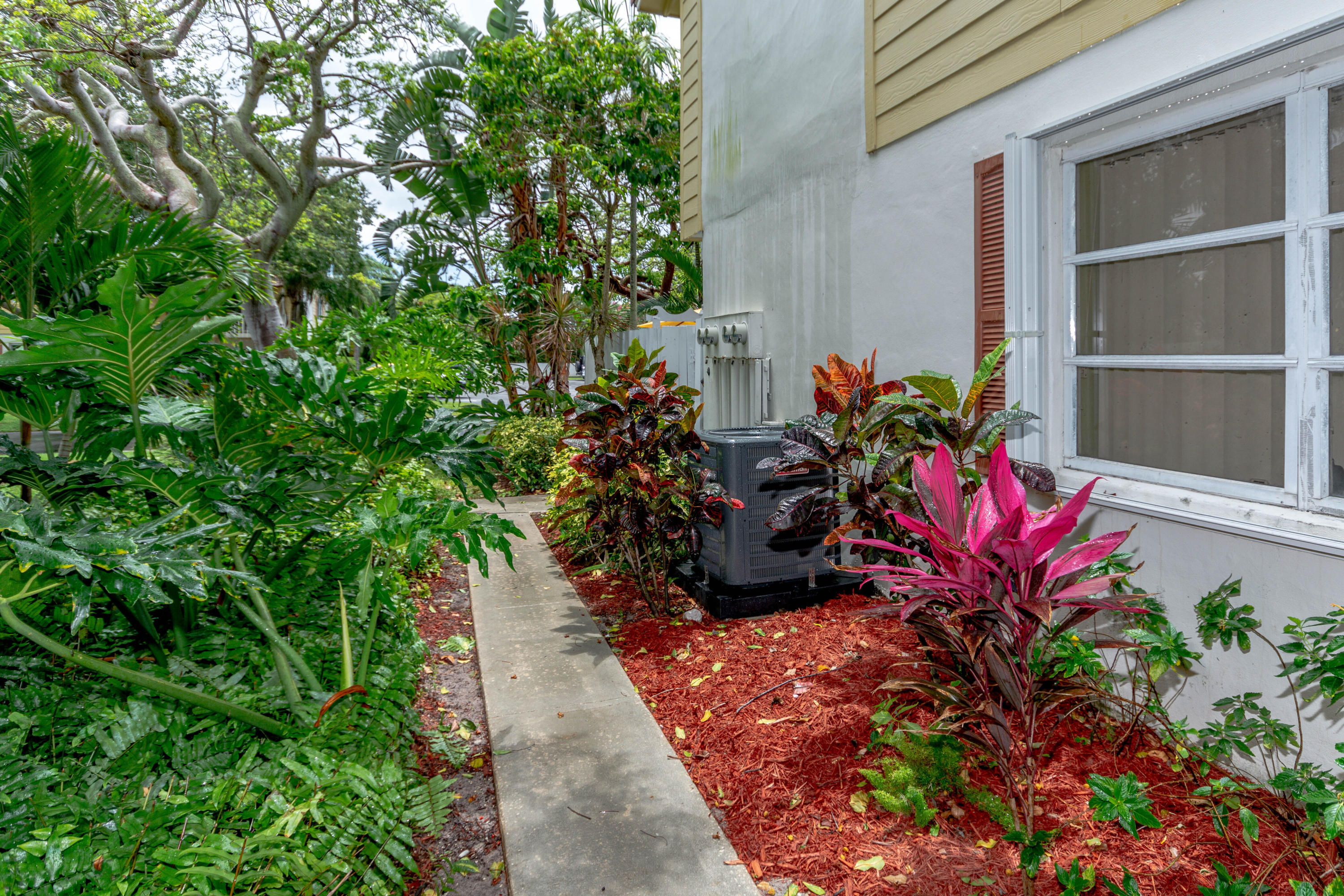 226 Seabreeze Circle Jupiter, FL 33477 - Photo 42 of 62 226 Seabreeze Cir Jupiter FL-print-003-0