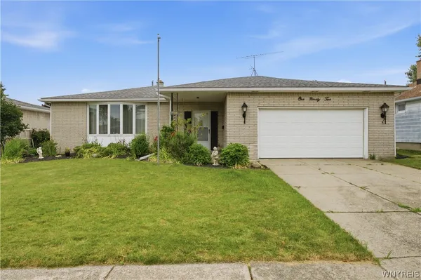 $339,900 | 192 North Seine Drive, Cheektowaga, NY 14227