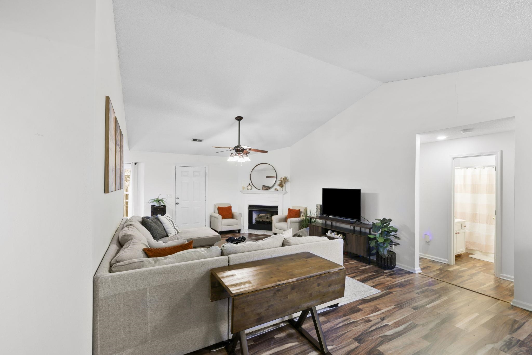 687 Robinson Road Greer, SC 29651 - Photo 15 of 45