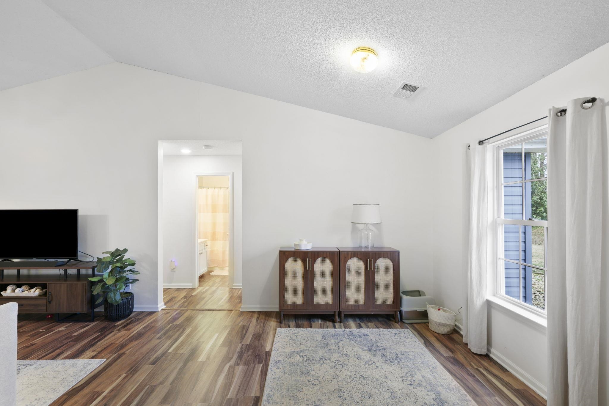 687 Robinson Road Greer, SC 29651 - Photo 16 of 45