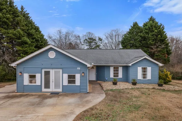 $320,000 | 687 Robinson Road, Greer, SC 29651