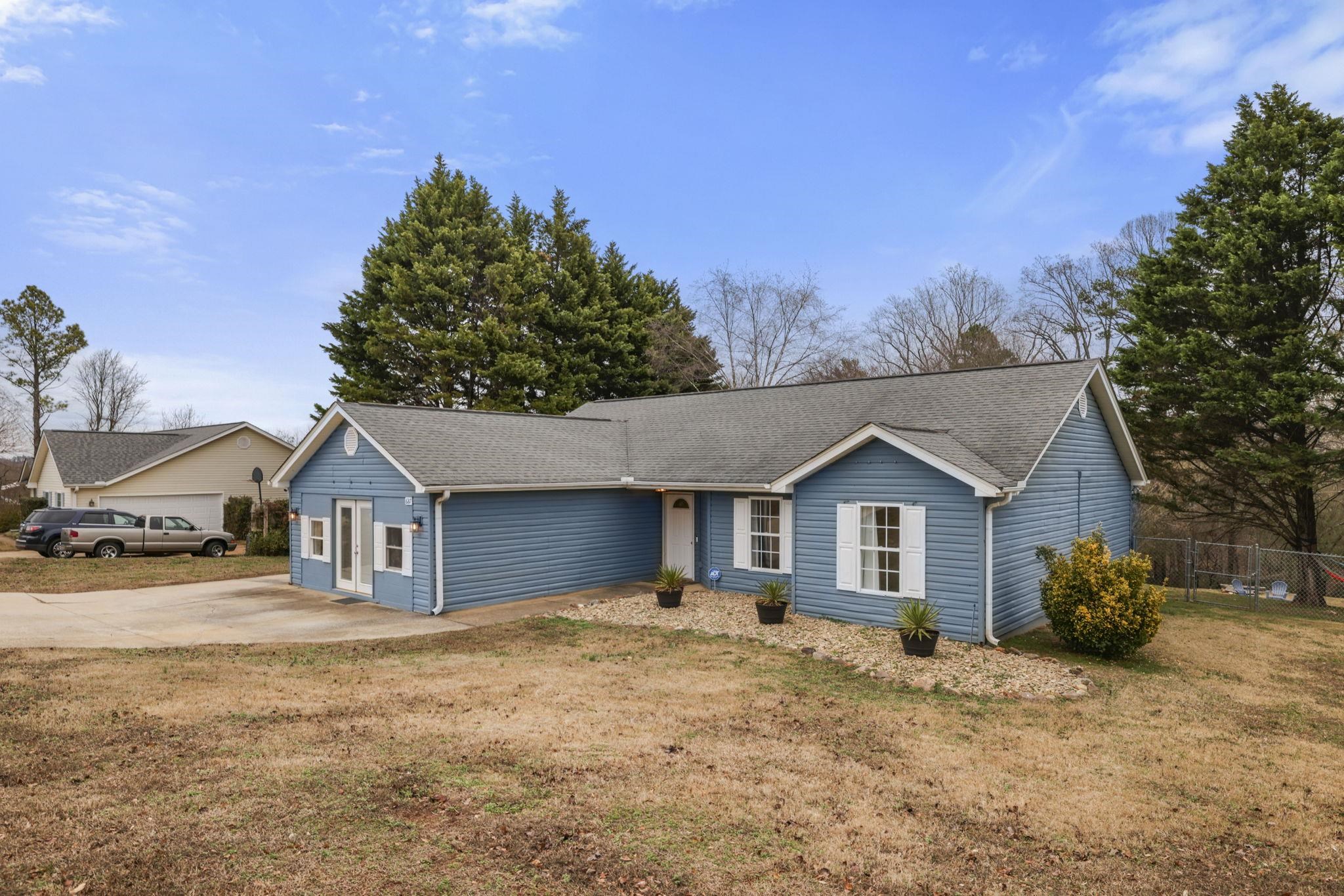 687 Robinson Road Greer, SC 29651 - Photo 3 of 45