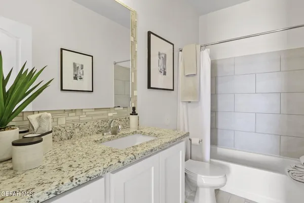 $289,950 | 265 Adamtowne Drive, El Paso, TX 79928