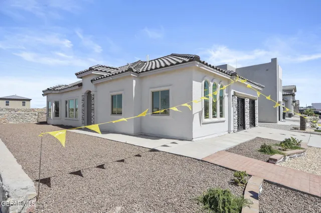$289,950 | 265 Adamtowne Drive, El Paso, TX 79928