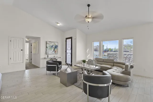 $289,950 | 265 Adamtowne Drive, El Paso, TX 79928