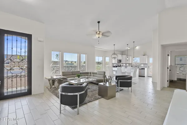 $289,950 | 265 Adamtowne Drive, El Paso, TX 79928