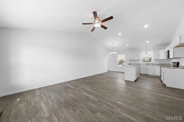 $300,000 | 1015 Samwise Street, Wright City, MO 63390