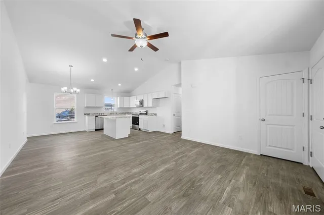 $300,000 | 1015 Samwise Street, Wright City, MO 63390