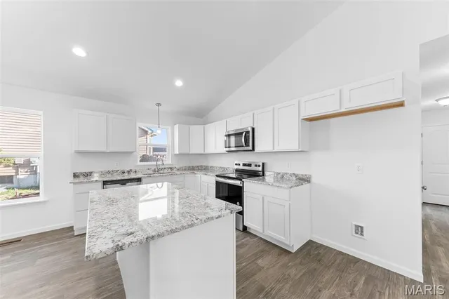 $300,000 | 1015 Samwise Street, Wright City, MO 63390