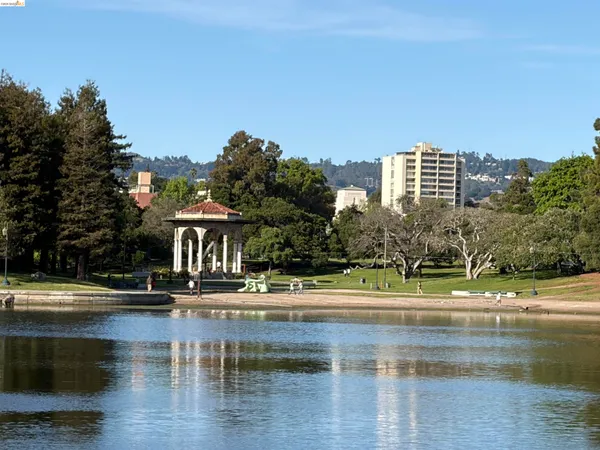 $209,000 | 151 Lakeside Drive, Unit 110, Oakland, CA 94612