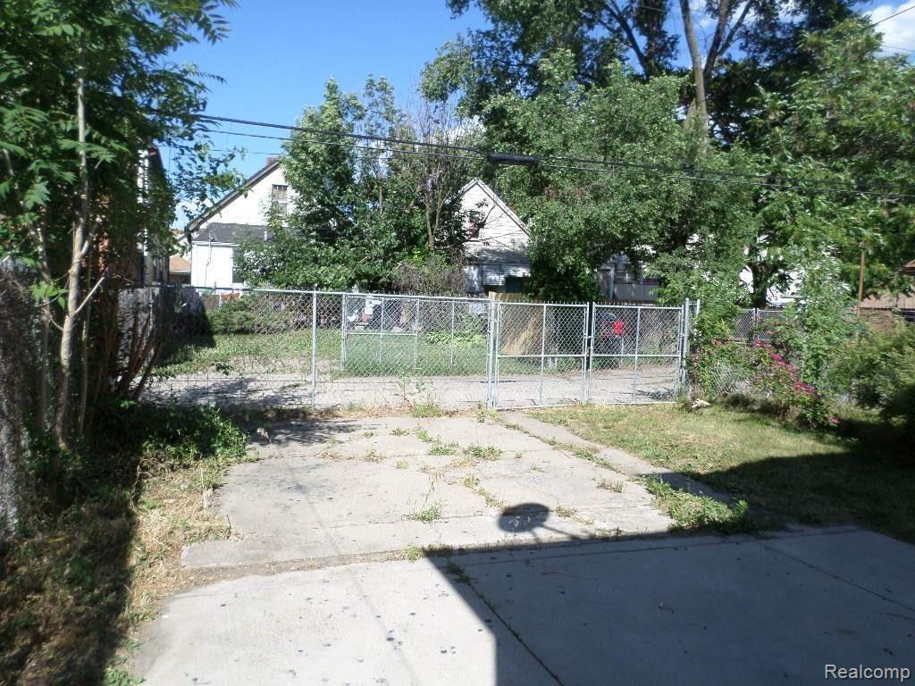 4504 Springwells Street Detroit, MI 48210 - Photo 2 of 17 108.JPG