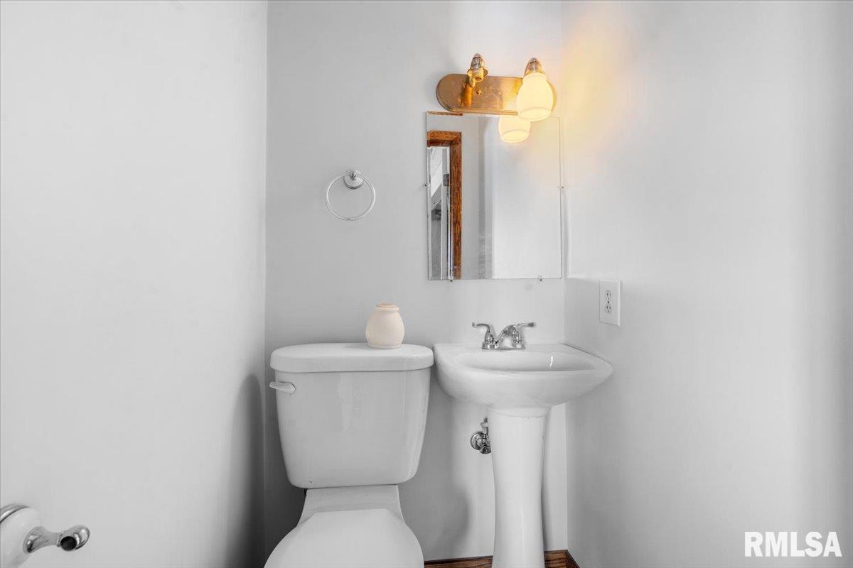 337 South Durkin Drive Springfield, IL 62704 - Photo 10 of 19