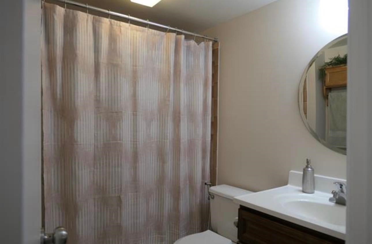 205 East Jolly Road Lansing, MI 48910 - Photo 15 of 19 Gallery Image 15
