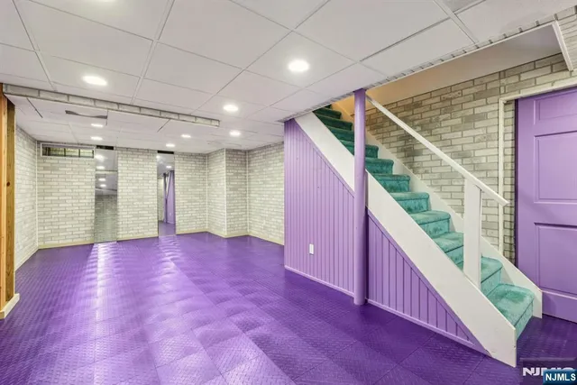 a view of a room with an empty room