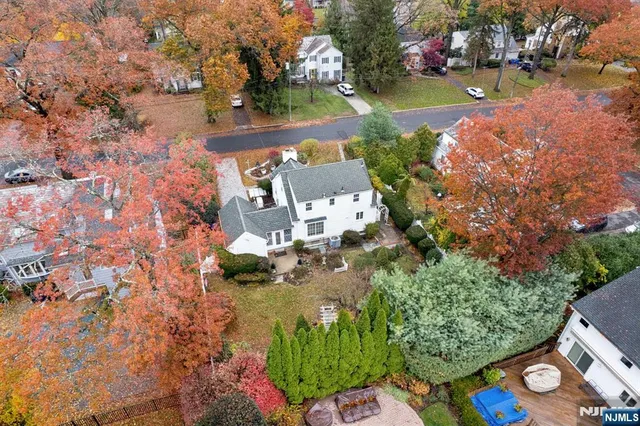 $799,000 | 54 Oak Avenue, Tenafly, NJ 07670