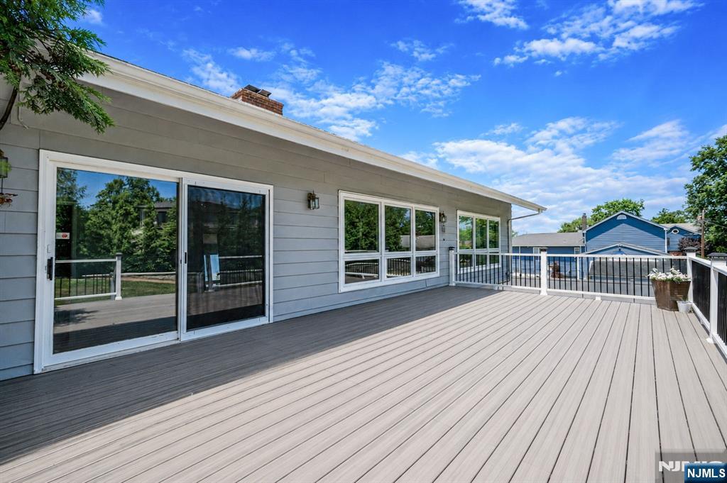 128 Beverly Road Fairfield, NJ 07004 - Photo 12 of 44