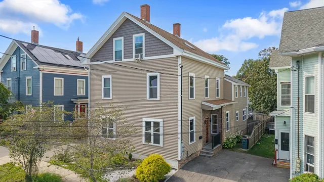 $1,099,000 | 14 Dalton Street, Newburyport, MA 01950