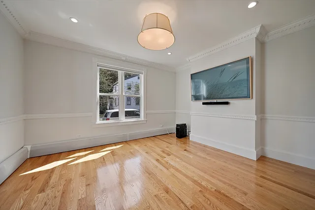 $1,099,000 | 14 Dalton Street, Newburyport, MA 01950