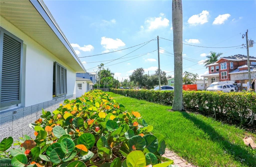 2777 Shoreview Drive, Unit 2 Naples, FL 34112 - Photo 5 of 8 View of yard