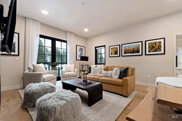 $825,900 | 780 Village Drive, Unit 312, Donnelly, ID 83615