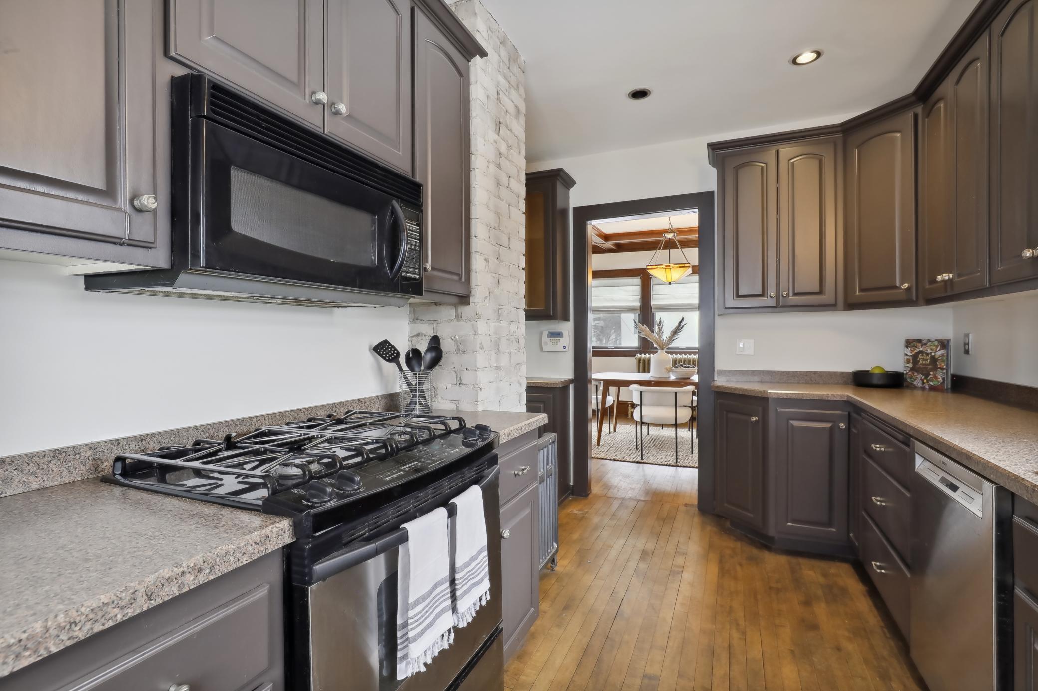 3011 West 47th Street Minneapolis, MN 55410 - Photo 6 of 36