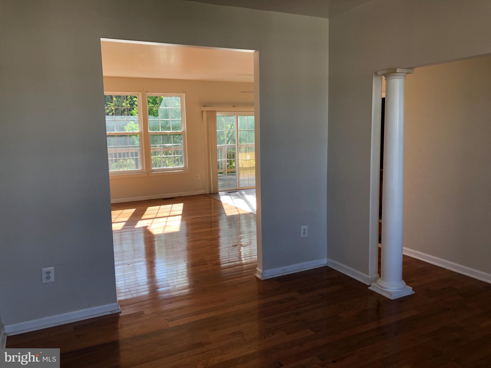 524 Grovethorn Road Baltimore, MD 21220 - Photo 3 of 22