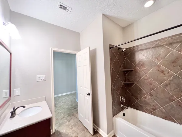 $2,200 | 2906 Coastal Prairie Lane, Katy, TX 77493