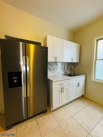 $2,250 | 489 South 17th Street, Unit 1, Newark, NJ 07103