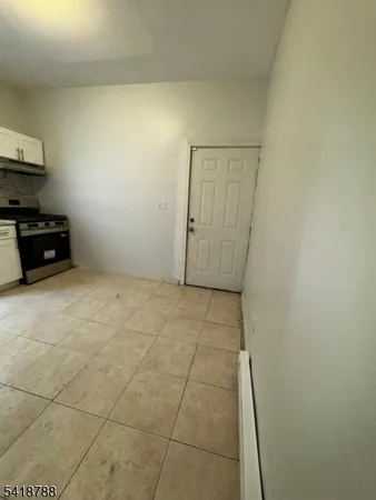 $2,250 | 489 South 17th Street, Unit 1, Newark, NJ 07103