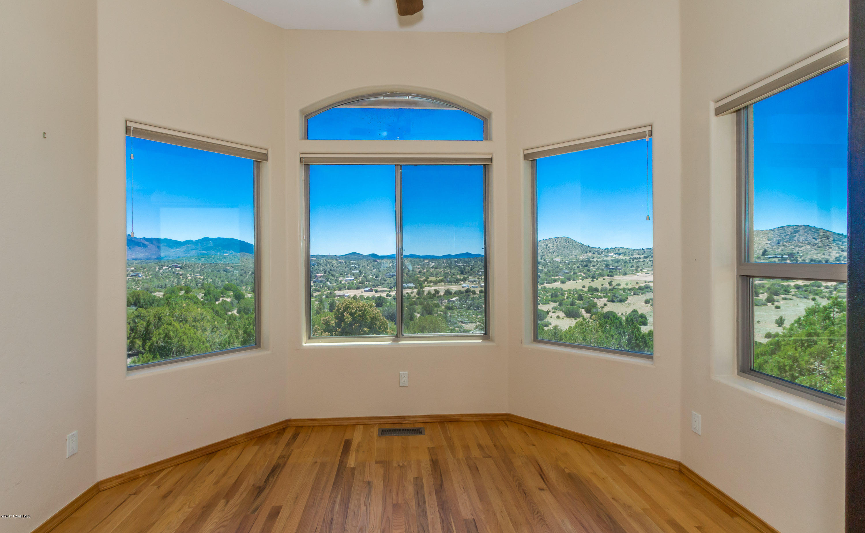 14895 North Hope Rose Road Prescott, AZ 86305 - Photo 12 of 26 005_Dining Area