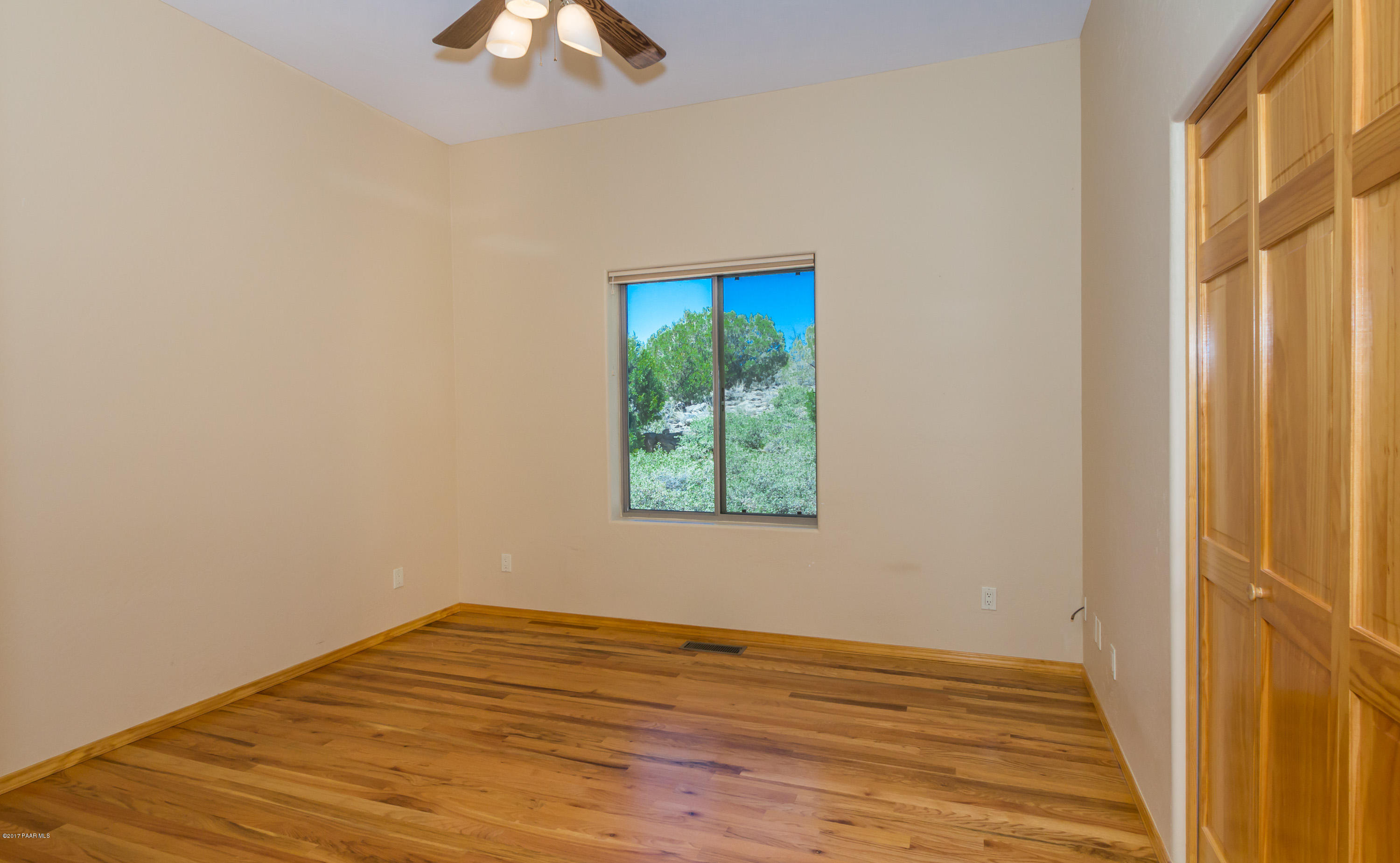 14895 North Hope Rose Road Prescott, AZ 86305 - Photo 17 of 26 009_Bedroom 2