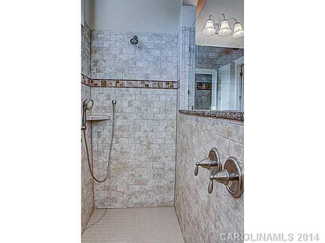 565 Channel Road Lake Wylie, SC 29710 - Photo 11 of 16 Gallery Image 11