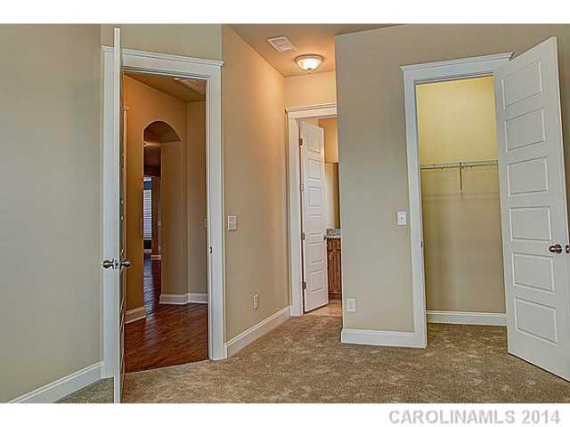 565 Channel Road Lake Wylie, SC 29710 - Photo 10 of 16 Gallery Image 10