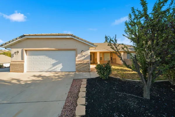 $435,000 | 2139 East 270 S Street, St. George, UT 84790