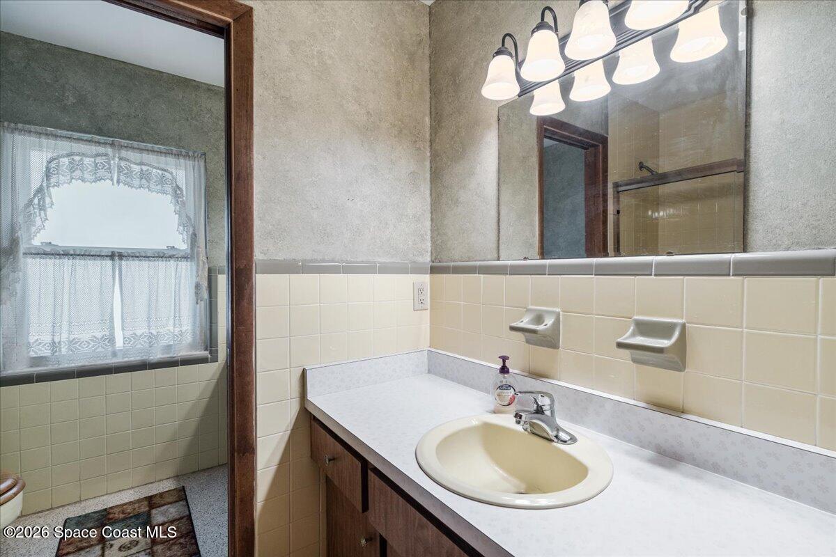 4020 Tangelo Avenue Cocoa, FL 32926 - Photo 28 of 70 Guest Full Bathroom
