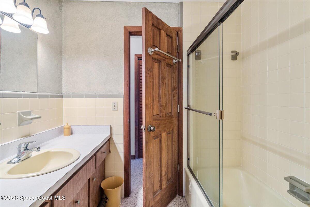 4020 Tangelo Avenue Cocoa, FL 32926 - Photo 30 of 70 Guest Full Bathroom