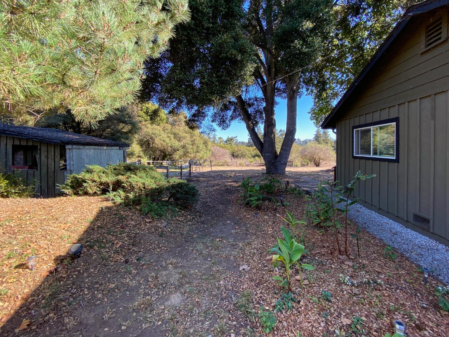600 Valencia Road Aptos, CA 95003 - Photo 11 of 21 Gallery Image 11
