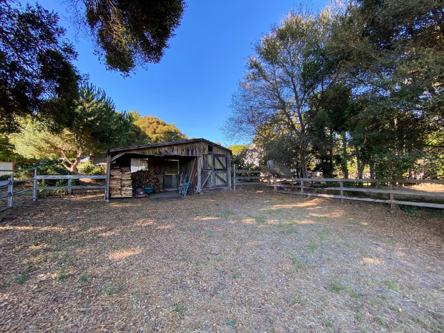 600 Valencia Road Aptos, CA 95003 - Photo 8 of 21 Gallery Image 8
