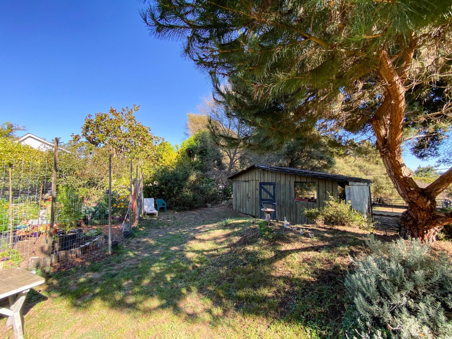 600 Valencia Road Aptos, CA 95003 - Photo 10 of 21 Gallery Image 10
