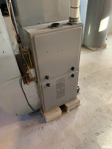 $84,500 | 1109 Southwest 5th Street, Aledo, IL 61231