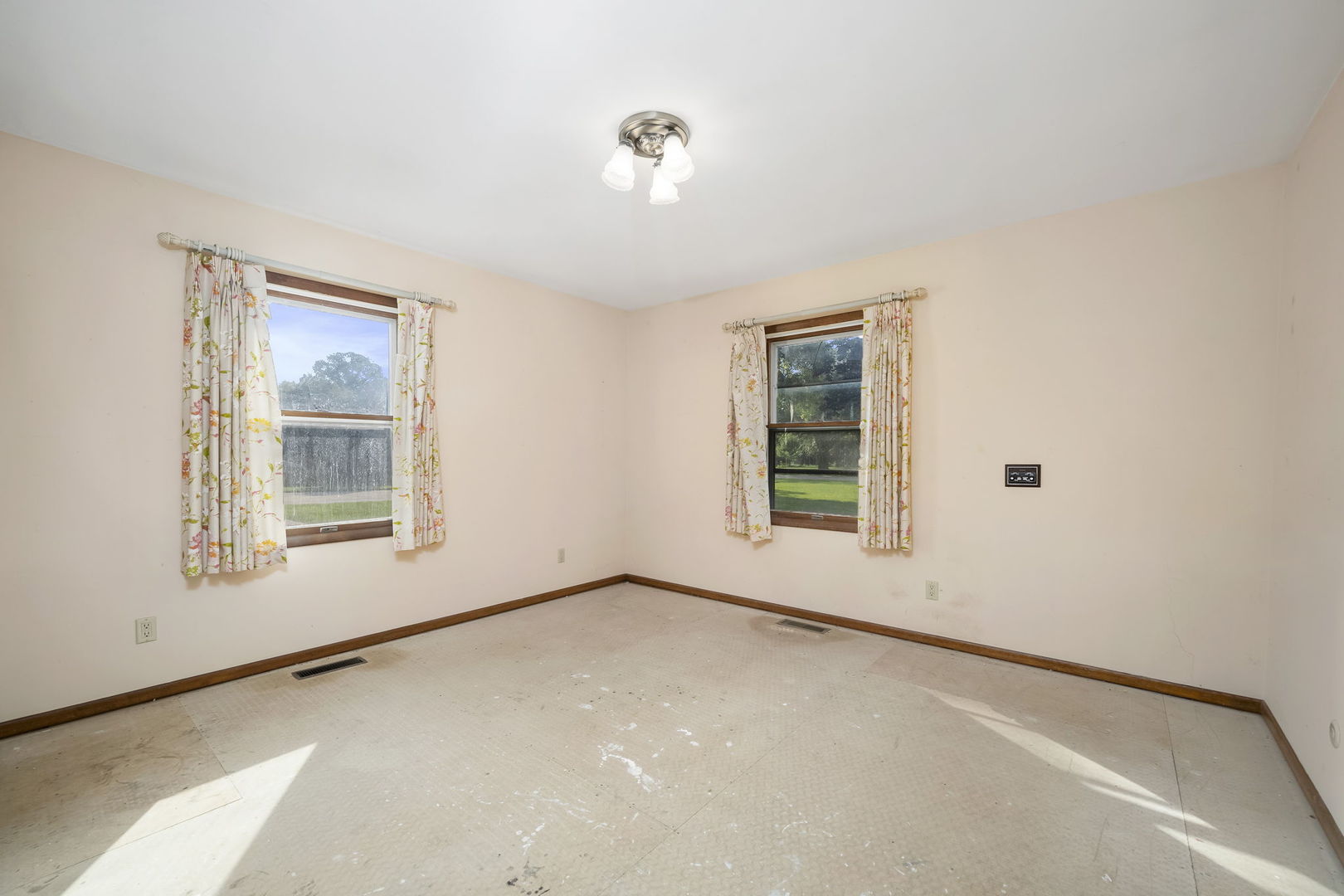 505 Woodlea Road Kankakee, IL 60901 - Photo 23 of 39 Gallery Image 23
