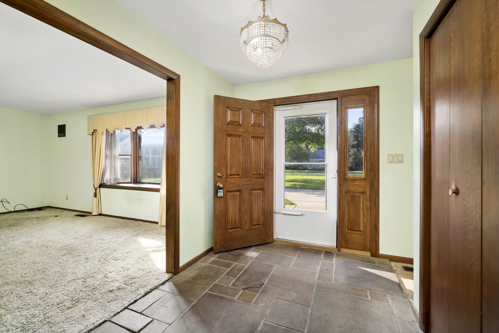 505 Woodlea Road Kankakee, IL 60901 - Photo 3 of 39 Gallery Image 3