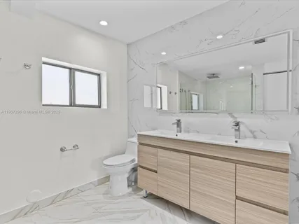 $1,499,000 | 19461 Northeast 22nd Road, North Miami Beach, FL 33179